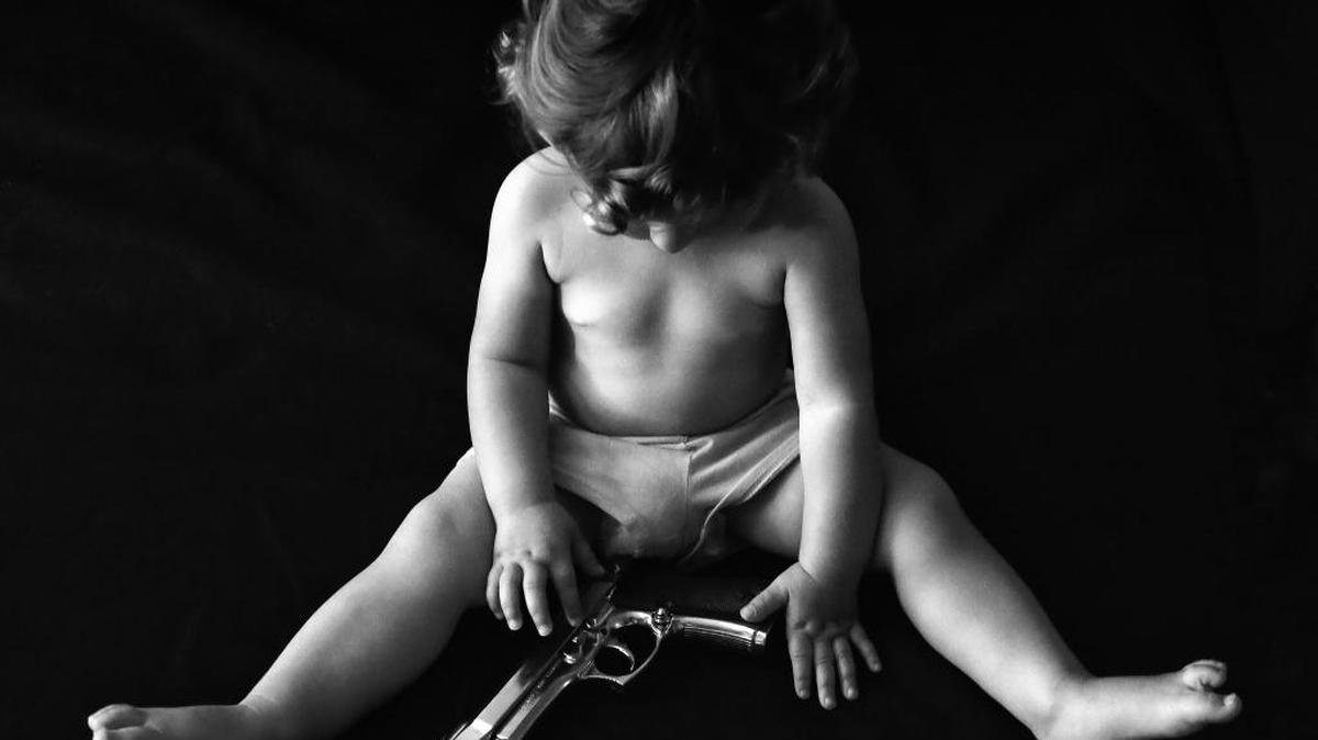 “Born in the USA” by Sam Peck is featured in the group exhibition “Guns in America” at Studios on the Park in Paso Robles.