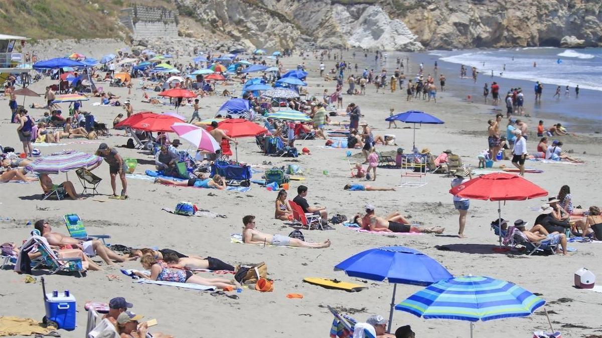 Hot weather and the three-day weekend should mean large crowds at Avila Beach.