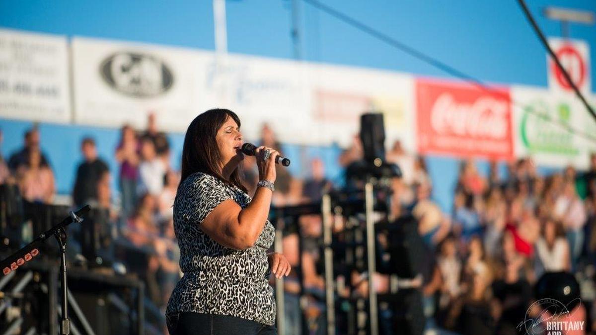 Shelley Cargill performs the national anthem in 2015 before a show at the California Mid-State Fair in Paso Robles.