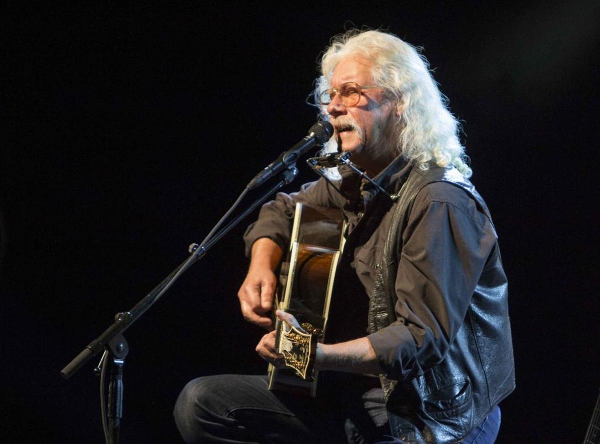 Folk legend Arlo Guthrie will perform in April 2018 at the Fremont Theater in San Luis Obispo.