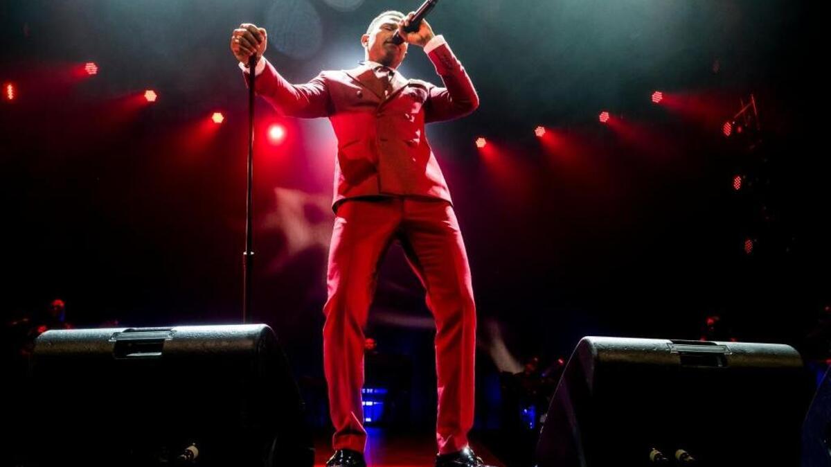 Soul singer Maxwell will perform June 23 at Vina Robles Amphitheatre in Paso Robles.