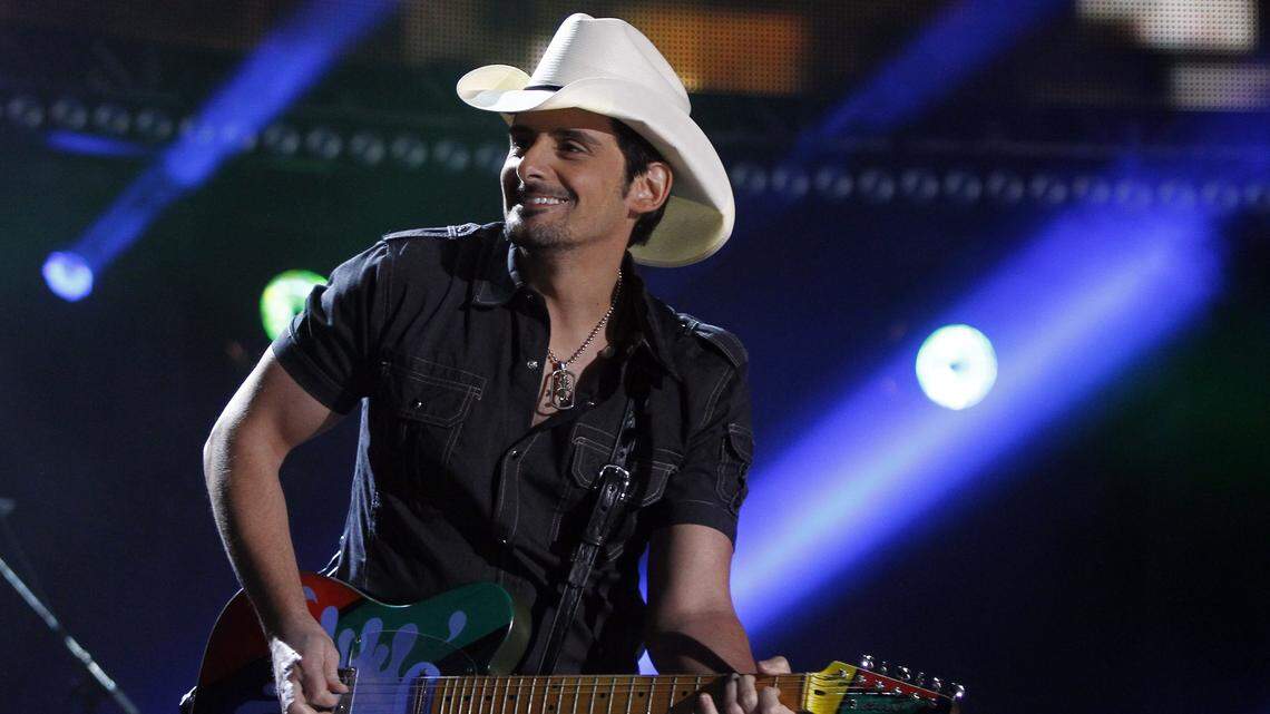 Brad Paisley, Ellen raising 'spirits and money' for fire, flood victims — and you can help