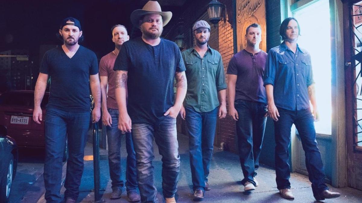 Country’s Randy Rogers Band performs Nov. 12 at the Fremont Theatre in downtown San Luis Obispo.