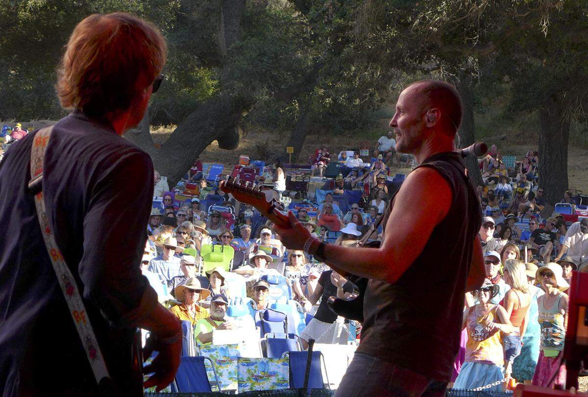 Paul Thorn performs in concert at Live Oak Music Festival in 2017. The festival is moving from northern Santa Barbara County to San Luis Obispo in 2019.