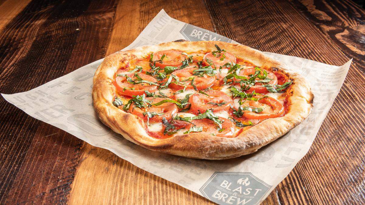 Blast and Brew offers signature pizzas, plus appetizers, sandwiches, salads and desserts. A location will open in Paso Robles in mid-February 2019.