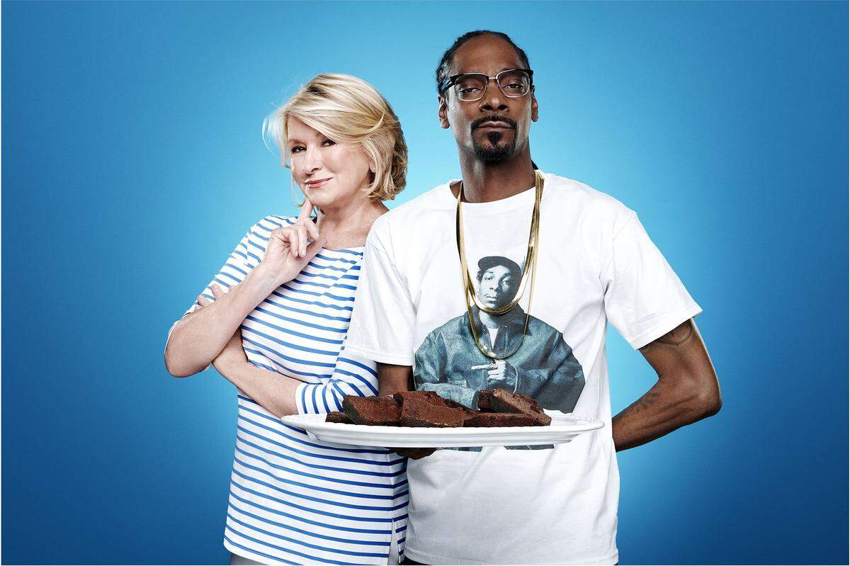 Martha Stewart and Snoop Dogg star in VH1’s “Martha & Snoop’s Potluck Dinner Party.” The show recently featured a giant ice cream sandwich created by Doc Burnstein’s Ice Cream Lab in Arroyo Grande and SLO Baked Bakery in San Luis Obispo.