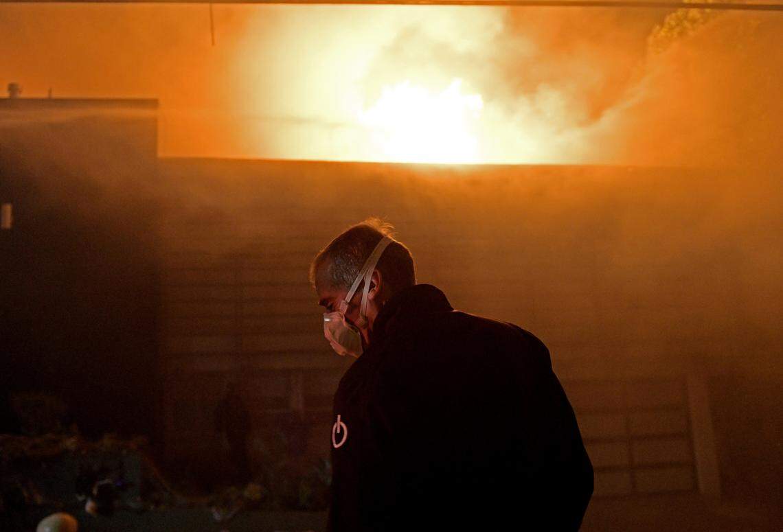 Los Angeles Mayor Eric Garcetti visits homes as they burn in the Getty fire, Monday, Oct. 28, 2019, in Los Angeles, Calif. (AP Photo/ Christian Monterrosa)