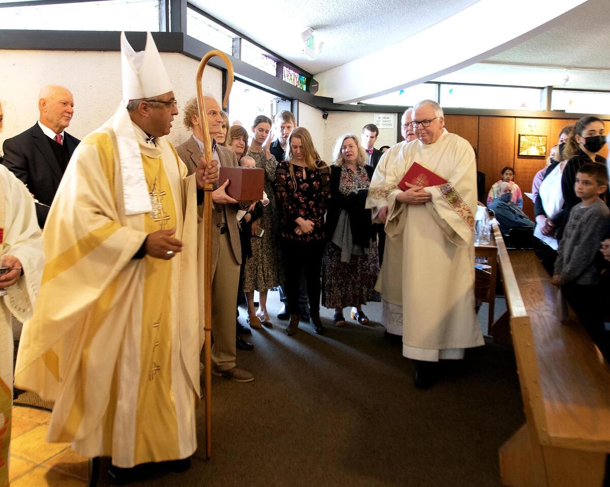 Santa Rosa Catholic Church celebrated the life of the Rev. Mark Stetz with an overflow memorial Thursday, March 31, 2022, in Cambria. Family members were led into the church at the start of the service. Stetz, 63, whom almost everybody called “Father Mark,” died on March 13.