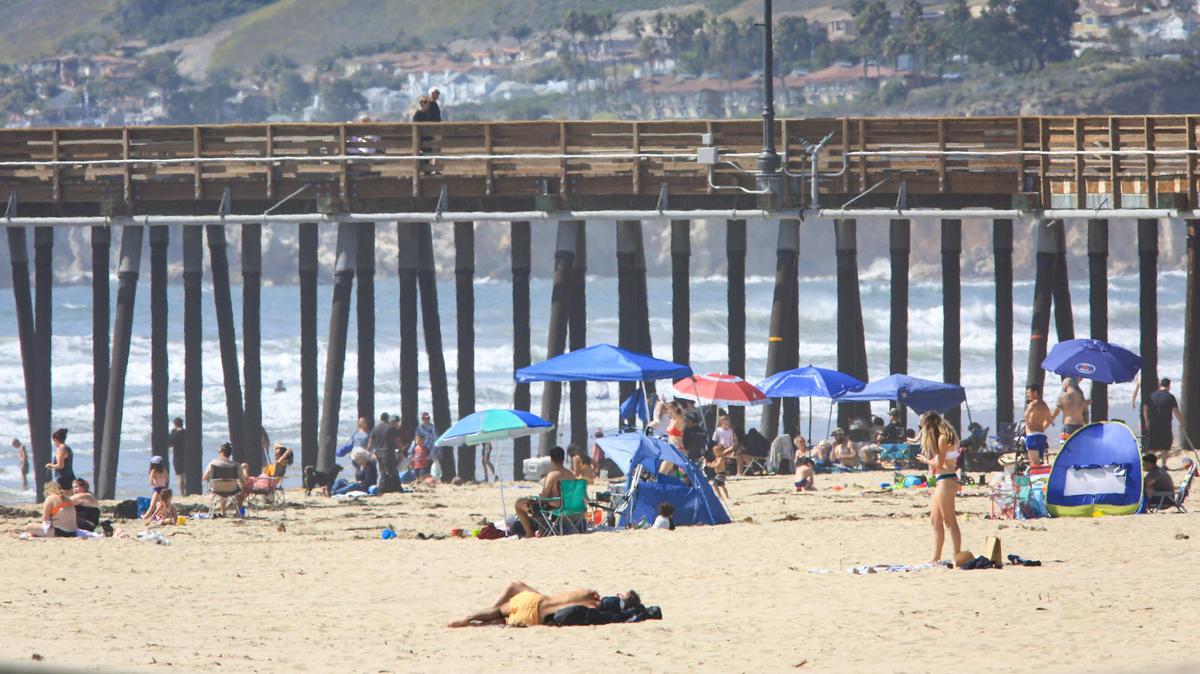 Spring break brought sun seekers to Pismo Beach on April 5, 2022.