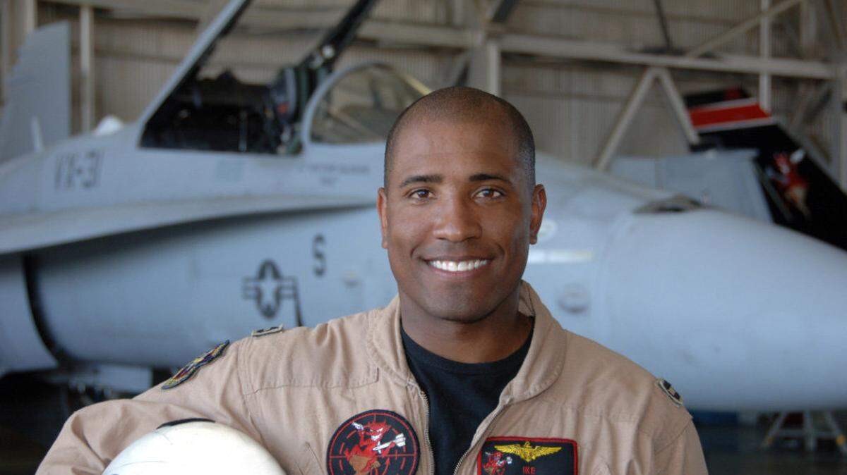 Victor Glover, a Cal Poly alumnus, is one of NASA's newest astronauts.