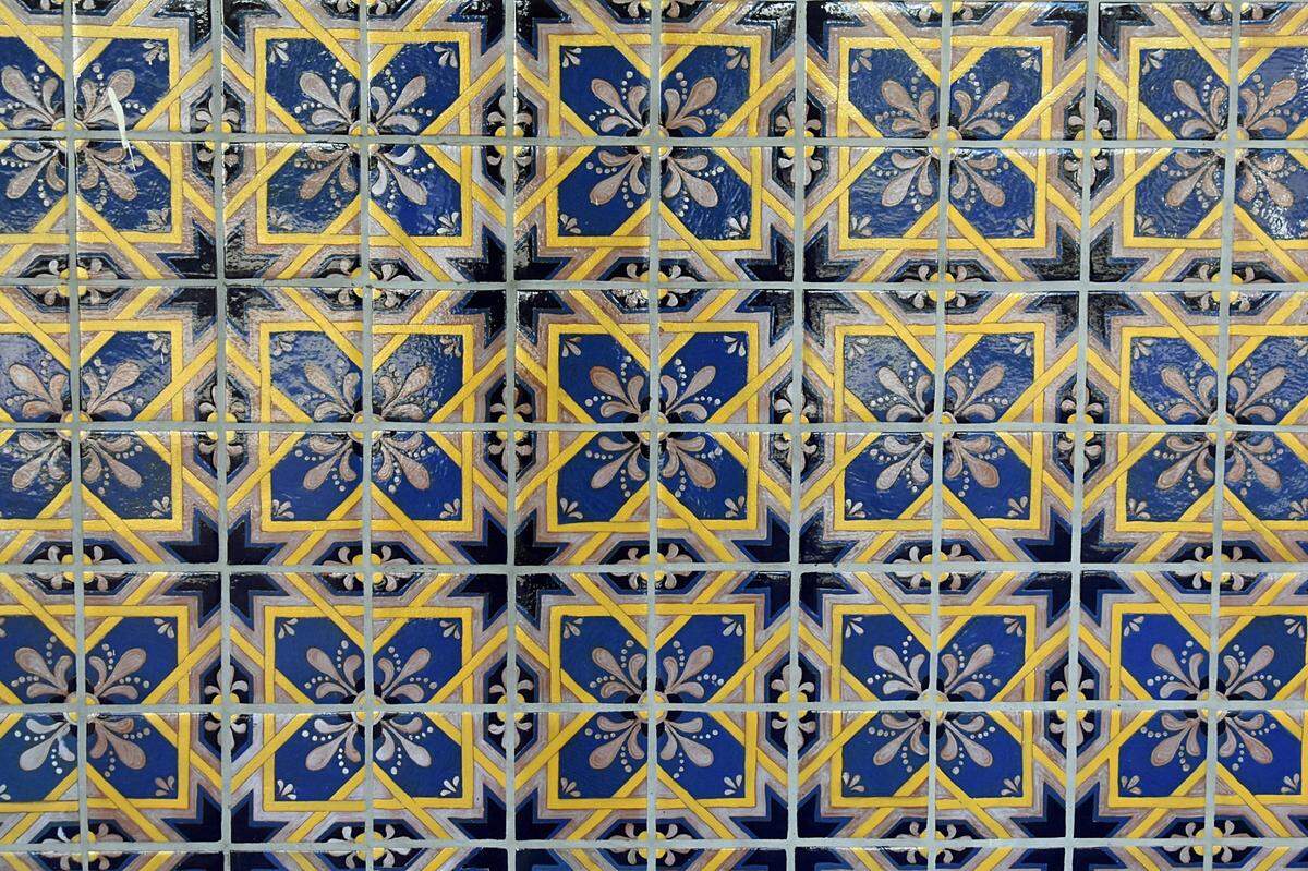 Tiles at Santa Maria City Hall served as one inspiration for decorative crosswalk designs presented by Caltrans for two intersections in the downtown area.