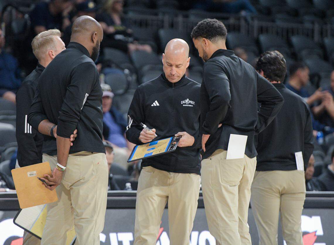Head coach Mike DeGeorge draws up a game plan during the first round of the Big West Championships against UC San Diego on March 12, 2026. The Mustangs fell 72-69 to the Tritons in Henderson, Nevada.