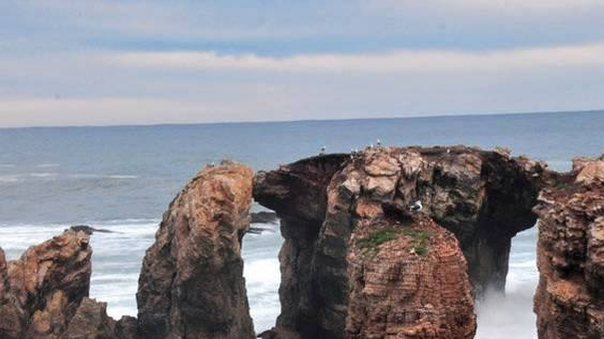 Seawater temperatures will range between to 54 to 57 degrees through Saturday.