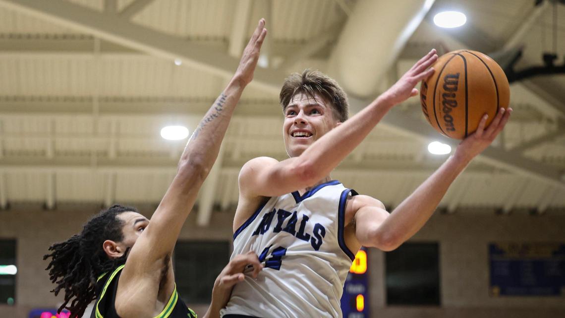 Mission Prep dominates Roosevelt 80-52, advances to CIF semifinals