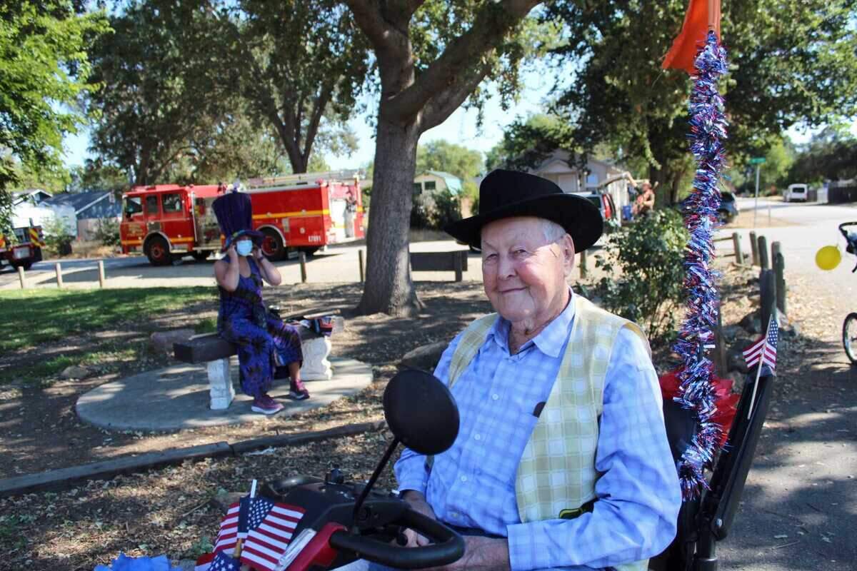 Howard Lowe, 101, has known Barba for more than 90 years. The two have lived in the area their whole lives.