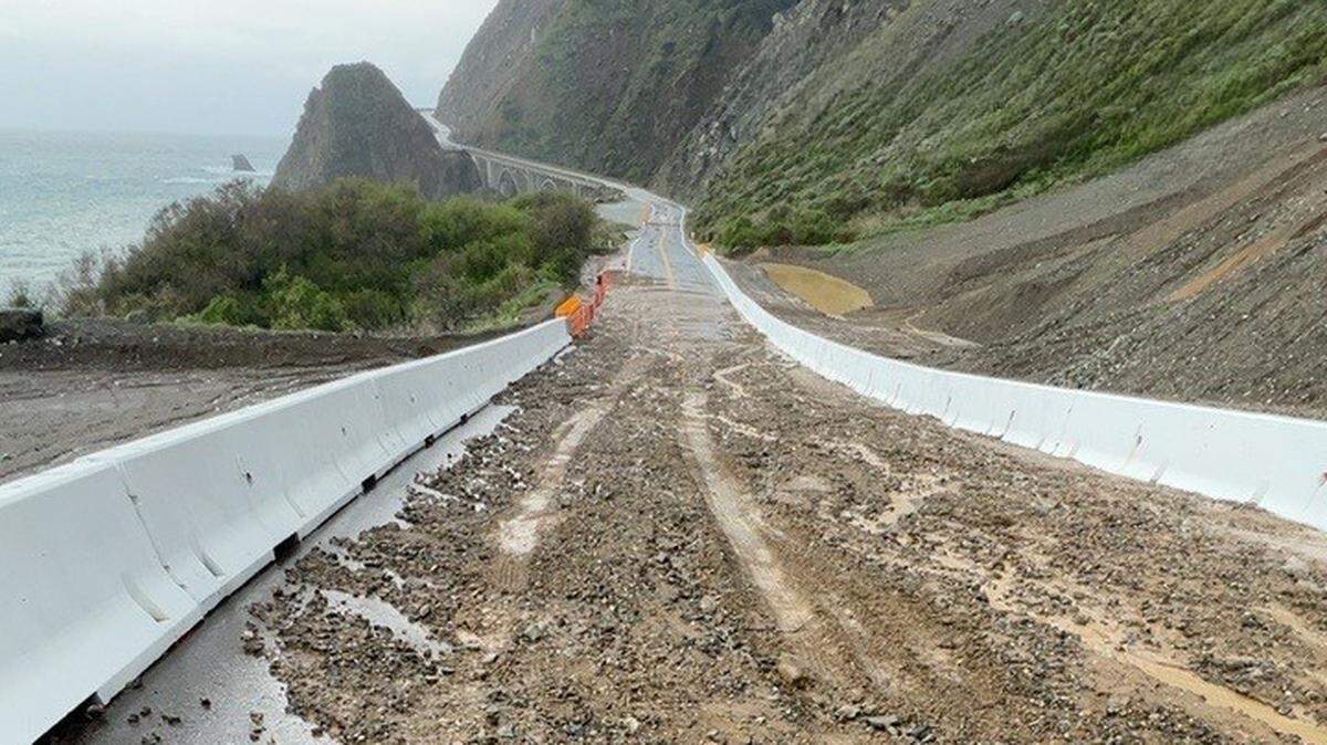 Highway 1 was closed for a 6.8-mile segment from one mile south of the Esalen Institute to two miles north of Lucia on Feb. 17, 2026. Caltrans is working to remove mud and runoff from the hillside at the Regent’s Slide site.