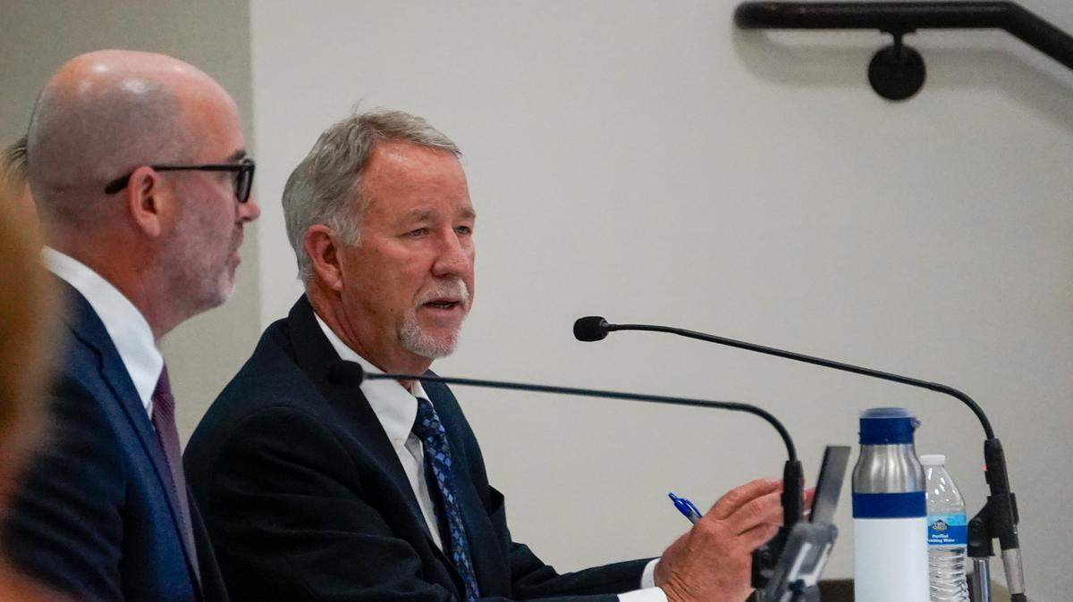 Water Systems Consulting program manager Justin Pickard, left, and Central Coast Blue Water Authority general manager Geoff English, right, present an analysis of the Central Coast Blue project to the city councils of Pismo Beach, Grover Beach and Arroyo Grande. The Joint Powers Authority of the three cities met Monday to discuss the best way to get local construction workers to complete the project.