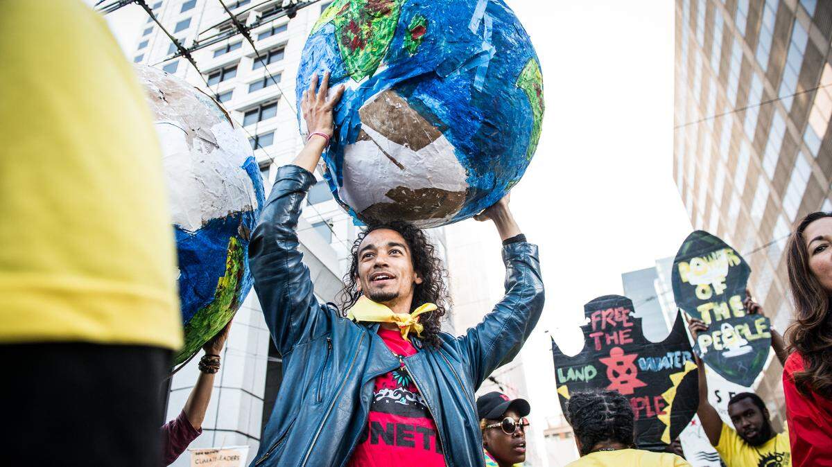Demonstrators at the Global Climate Action Summit in San Francisco. Organized by Gov. Jerry Brown, the summit welcomed governors, mayors and business executives from around the globe who promoted their successes in cutting greenhouse gas emissions locally.