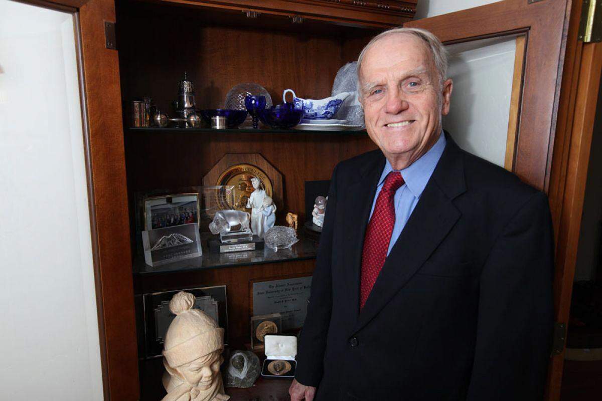 Dr. Donald Pinkel, who developed a cure for childhood leukemia and was the founding medical director of St. Jude Children’s Hospital, died at his home in San Luis Obispo on March 9, 2022.