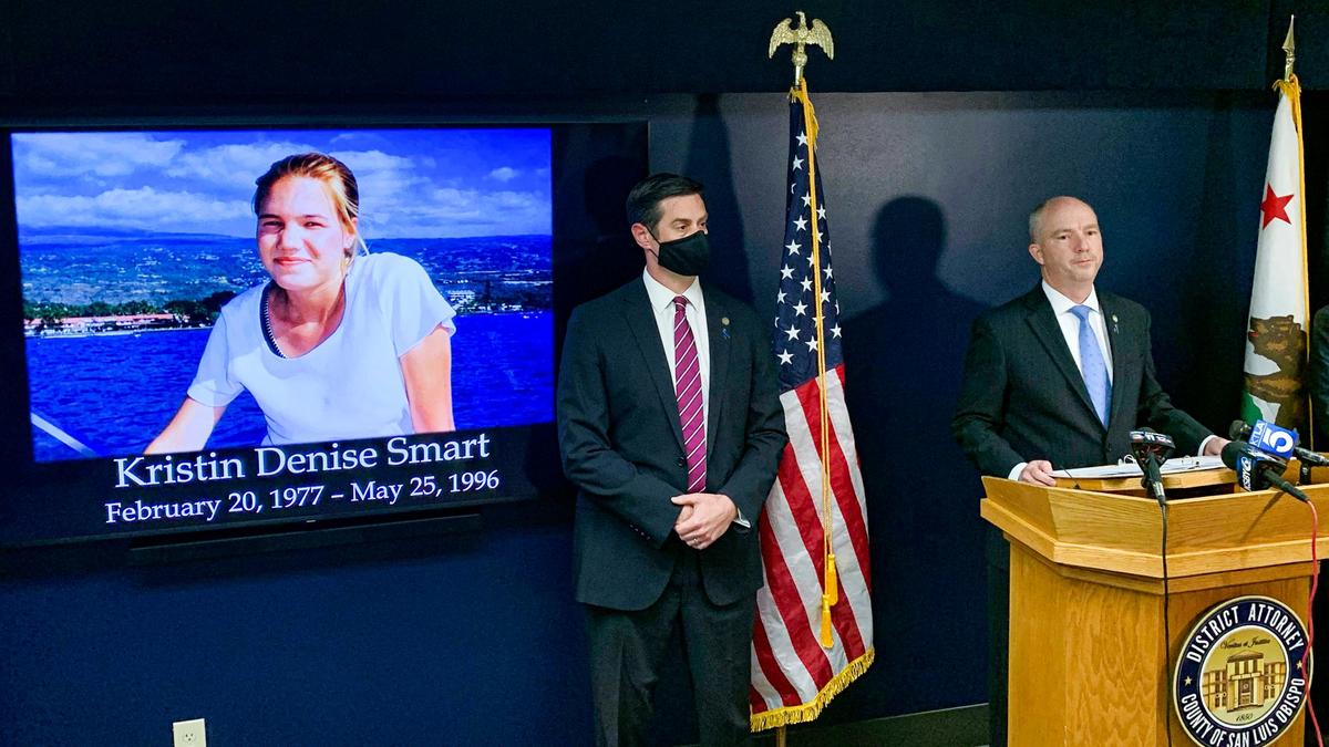 San Luis Obispo District Attorney Dan Dow announces that a murder charge has been filed against Paul Flores in the Kristin Smart case. The Cal Poly student went missing almost 25 years ago. Deputy District Attorney Chris Peuvrelle is at left.