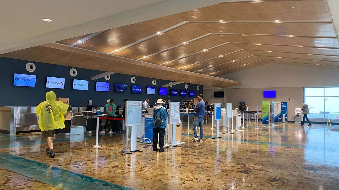 Storm causes flight delays at SLO County airport: ‘It’s been pretty chaotic’