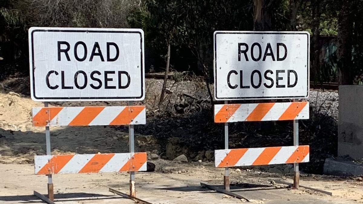 Caltrans announced on Dec. 26, 2021 that a44 mile stretch of Highway 1 between Ragged Point in San Luis Obispo County and Deetjen’s Big Sur Inn in Monterey County is closed due to a rockslide.