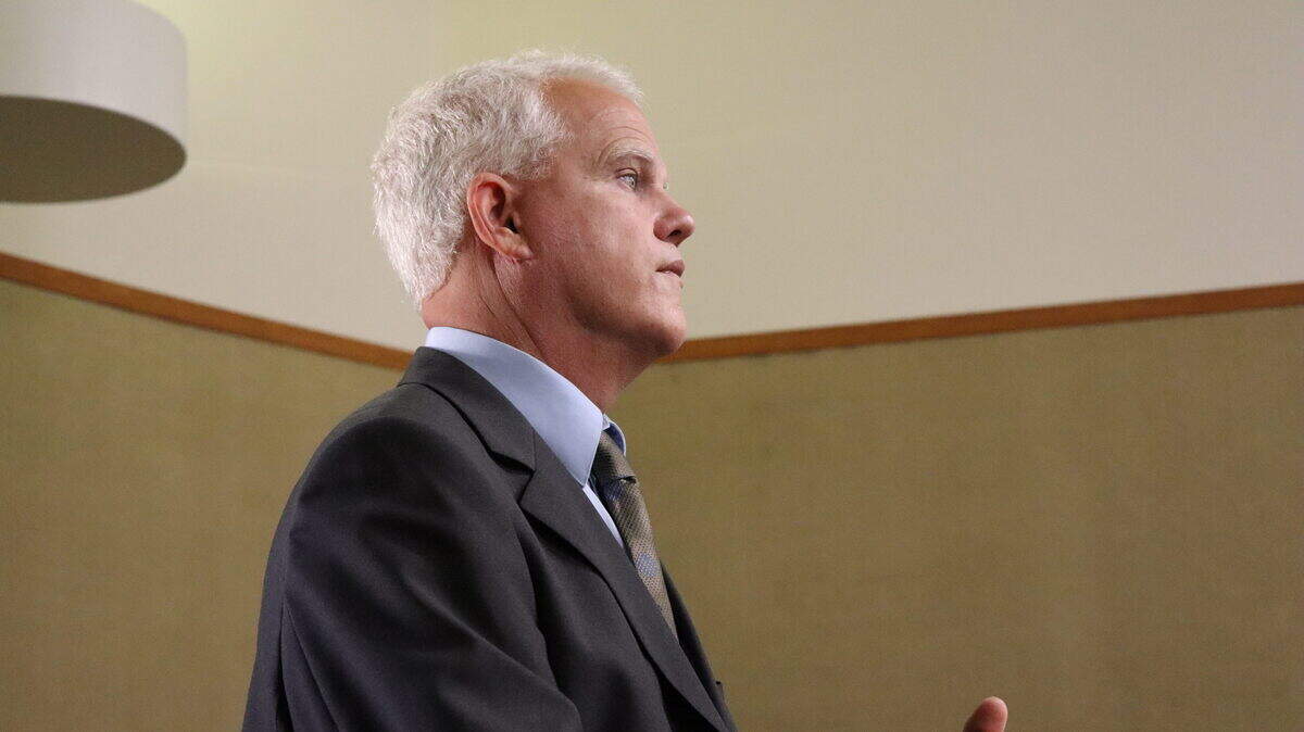Andrew Eric Gustafson, 60, pleaded not guilty to two counts of felony assault with a deadly weapon in San Luis Obispo Superior Court on March 2, 2026. Gustafson is accused of using a paddleboard paddle to attack a surfer while in the water at Morro Strand State Beach on Aug. 23, 2025.