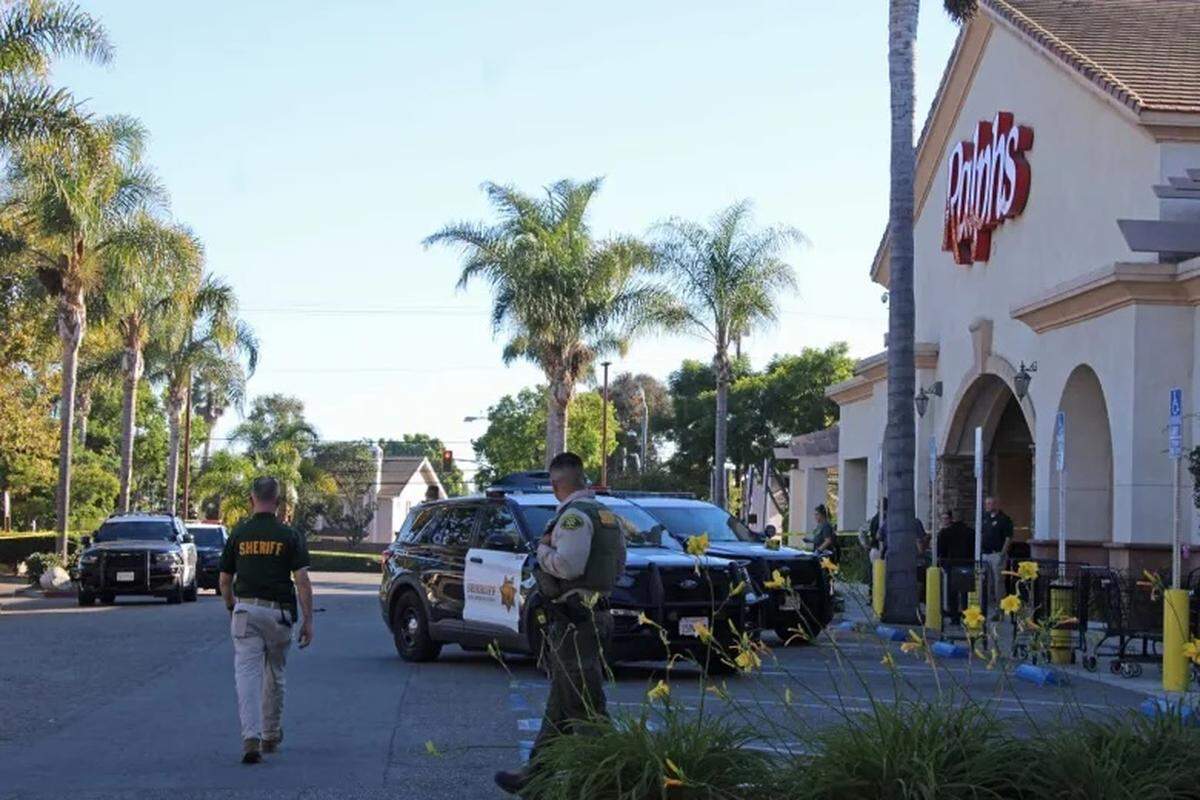Santa Barbara County Sheriff’s Office personnel respond to the Magnolia Shopping Center in Goleta on Monday afternoon, Oct. 20, 2025. Sheriff’s deputies responded to the report of an assault inside and when they attempted to arrest the man, “there was an altercation and the suspect was shot” by law enforcement, department spokesperson Raquel Zick said.