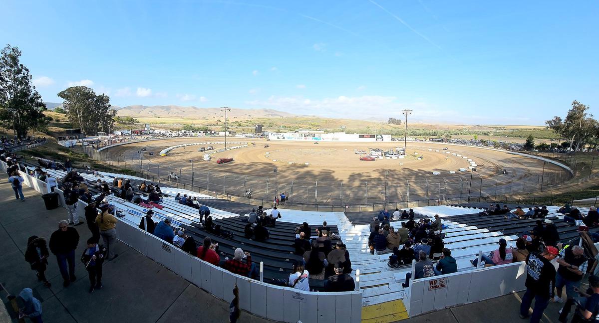 A panoramic photo of the entire traci. Santa Maria Speedway returns with upgrades, thrilling dirt track racing, and strong community support on the Central Coast. Experience the excitement now!