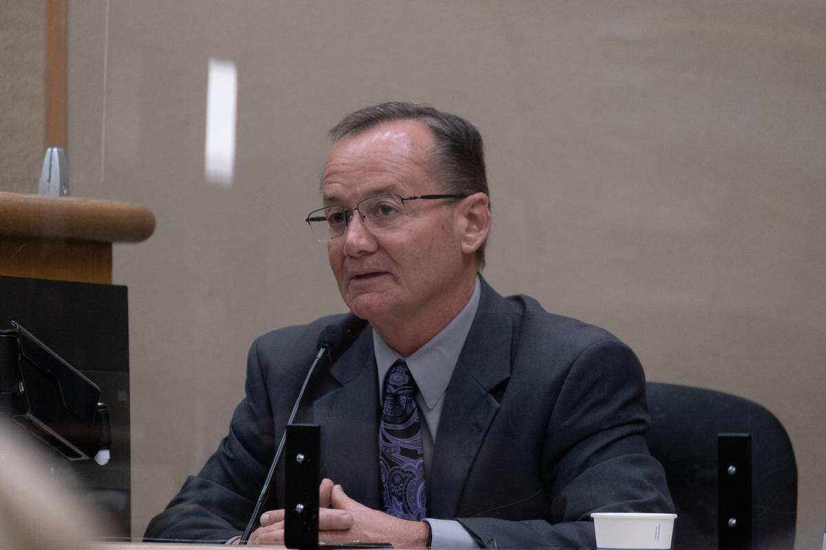 Former San Luis Obispo County Sheriif’s Office coroner’s investigator Brian Hascall testifies in the murder trial against Stephen Deflaun in San Luis Obispo Superior Court on April 10, 2023.