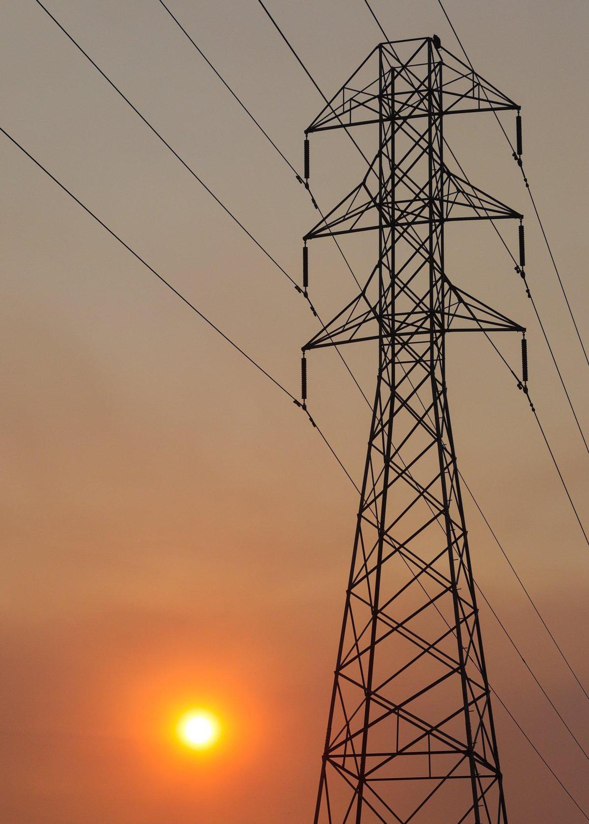 Sunrise in San Luis Obispo was orange and the temperature at the San Luis Obispo County Regional Airport was 90 degrees Fahrenheit at 7 a.m. Wednesday, Aug. 19, 2020. Air quality on the Central Coast is poor due to smoke from several fires burning in Monterey County.