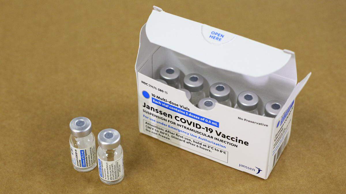 The San Luis Obispo County Public Health Department has resumed use of the single-dose Johnson & Johnson COVID-19 vaccine, which is made by the company’s Janssen Pharmaceuticals division. Unlike other coronavirus vaccines, it requires just one shot.
