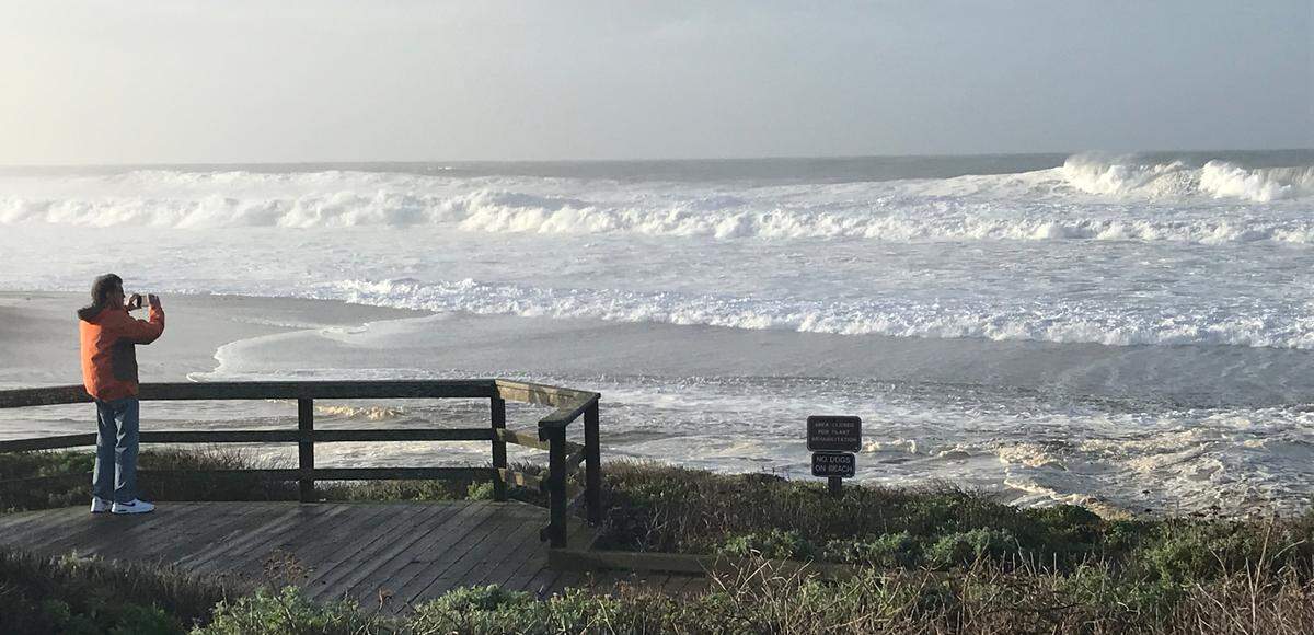 High tide waves crash against the shore at Santa Rosa Creek Overlook on Thursday, Jan. 5, 2023, in the aftermath of the “bomb cyclone” storm that passed through San Luis Obispo County.