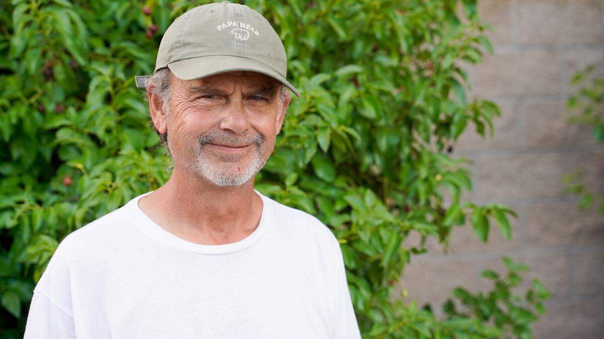 Rob Sutterfield, an unhoused Atascadero resident, said he chose to give up his housing after the death of his wife. He practices the “law of subtraction,” the concept that removing things and unnecessary clutter from life can make a person more content.