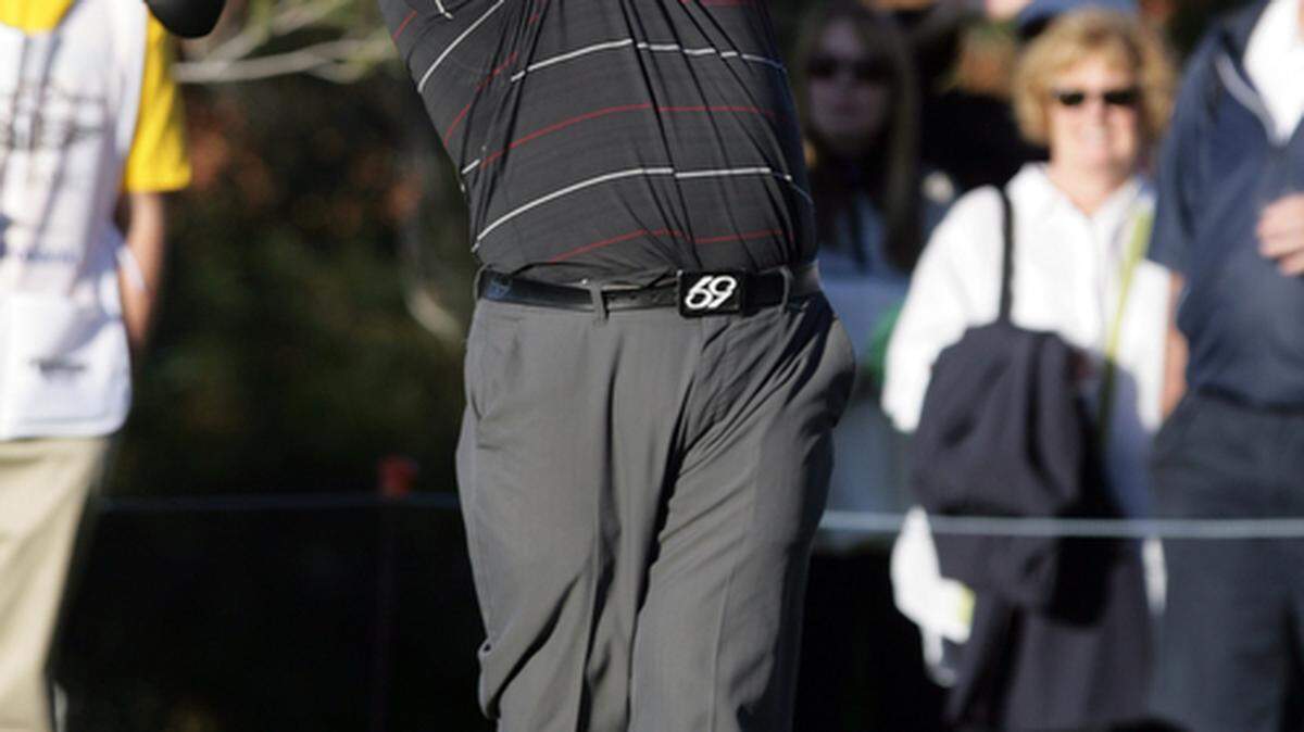 Jason Gore tees off on the 18th hole during the Straight Down Fall Classic on Sunday at San Luis Obispo Country Club.