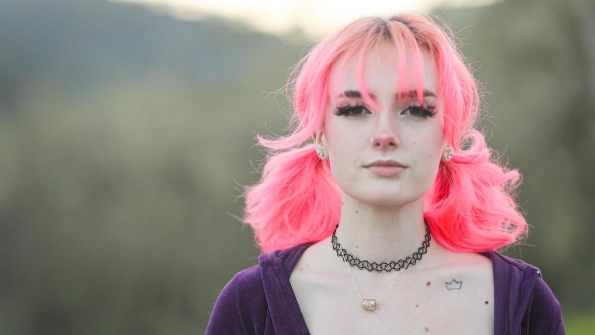 Violet Williams, picutred on Feb. 11, 2022, met Reidly Varner when Reidly transferred to Atascadero High School in her sophomore year. Reidly died on Feb. 16, 2021, of fentanyl poisoning, and Williams made a glass memorial ornament that included some of Reilly’s ashes.