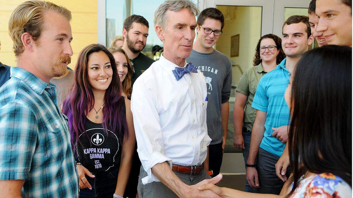 Bill Nye the Science Guy meets with Cal Poly engineering students who are participating in the College of Engineering's CubeSat program.