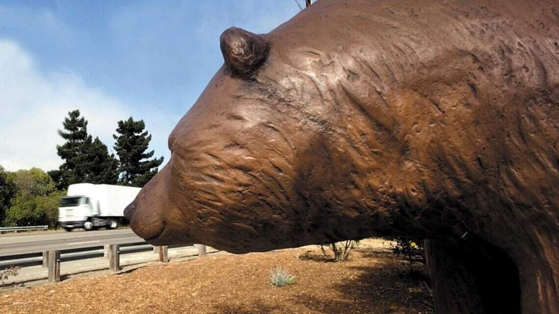 2 bear statues greet visitors to SLO County town. What’s the story behind the art?