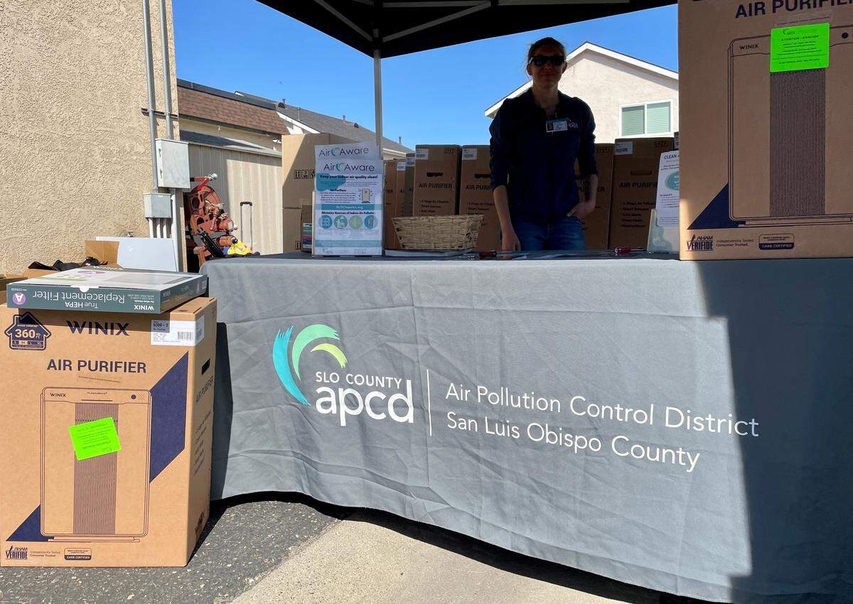 The San Luis Obispo County Air Pollution Control District handed out free air purifiers to low-income residents living in Oceano and on the Nipomo Mesa. It’s part of a new Clean Air Pilot Program that aims to help residents impacted by Oceano Dunes dust and wildfire smoke.