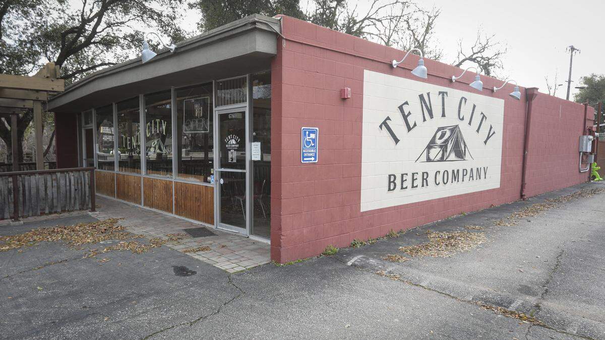 The Tent City Beer Co. had chairs stacked and oak leaves piling up outside in Atascadero on Dec. 30, 2025.