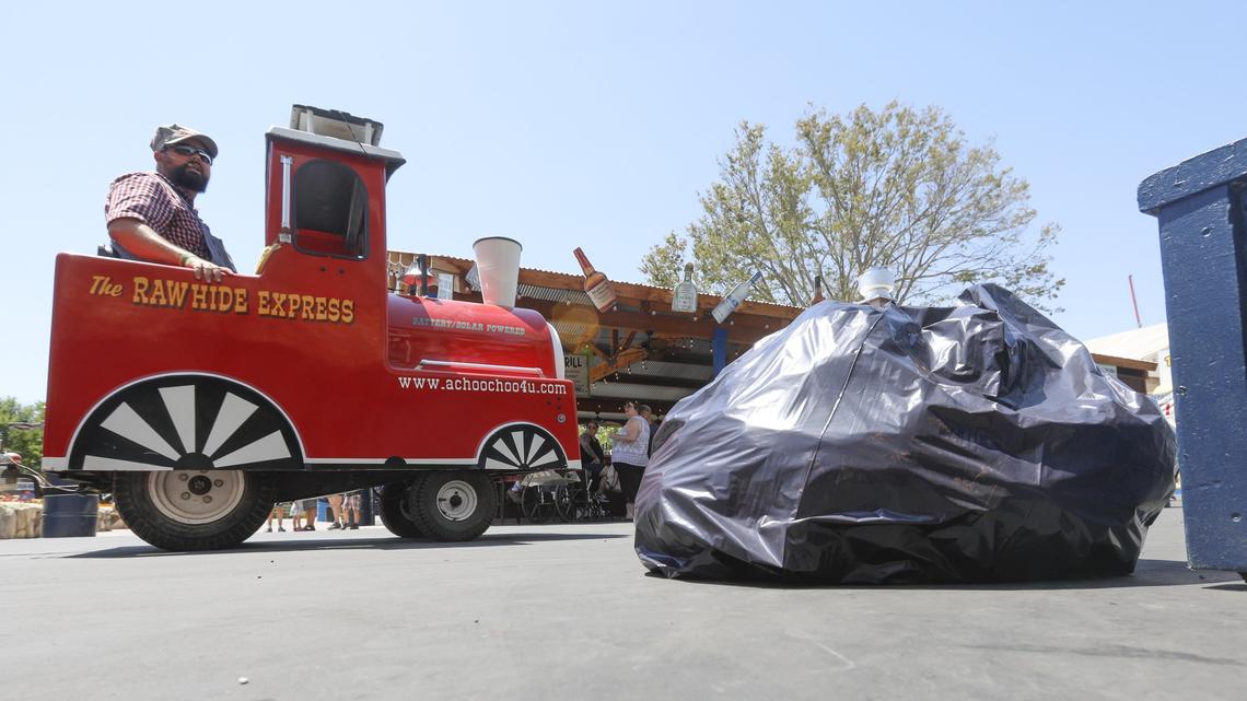 420,000 people go to the Mid-State Fair each year. How much trash goes to the landfill?