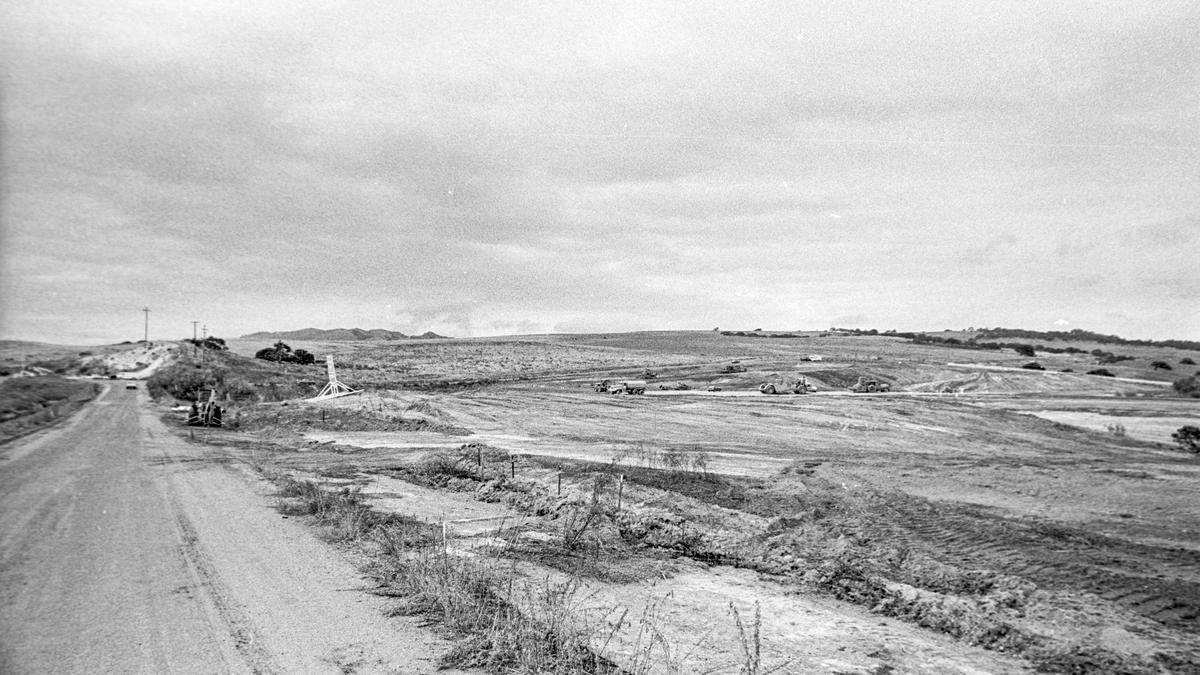 Few oaks can be seen looking northwest toward Oak Park Road from West Branch Street in Arroyo Grande. Grading for new housing was underway Nov. 13, 1981.