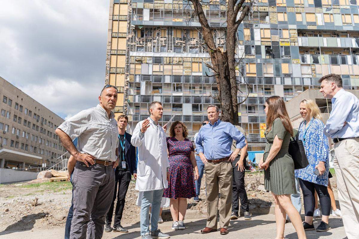 Congressman Panetta visits Okhmatdyt Children’s Hospital, which was hit by Russian cruise missiles.