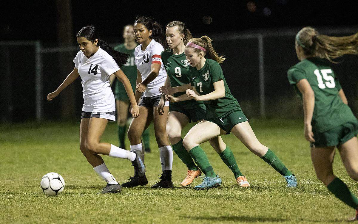 Templeton girls soccer beats Nipomo in overtime penalty shootout.