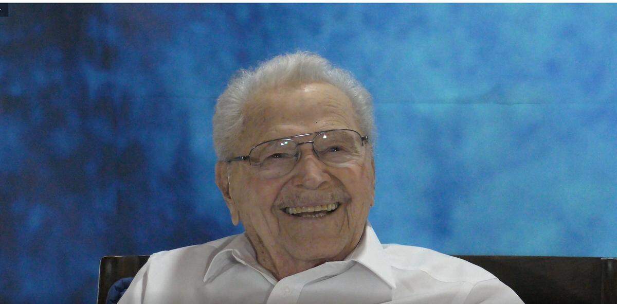 Nehemiah “Nicky” Persoff of Cambria, retired character actor for five decades, watercolor artist and now author, is shown during a late August photo shoot promoting his new biography, “The Many Faces of Nehemiah.”