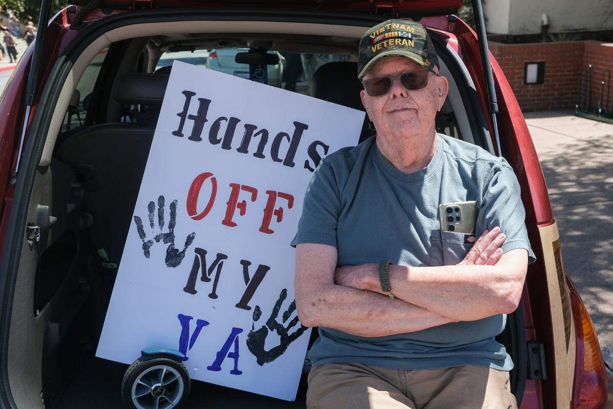 Vietnam veteran Paul Worsham attended the “Hands Off!” rally at San Luis Obispo Superior Court on April 5, 2025.