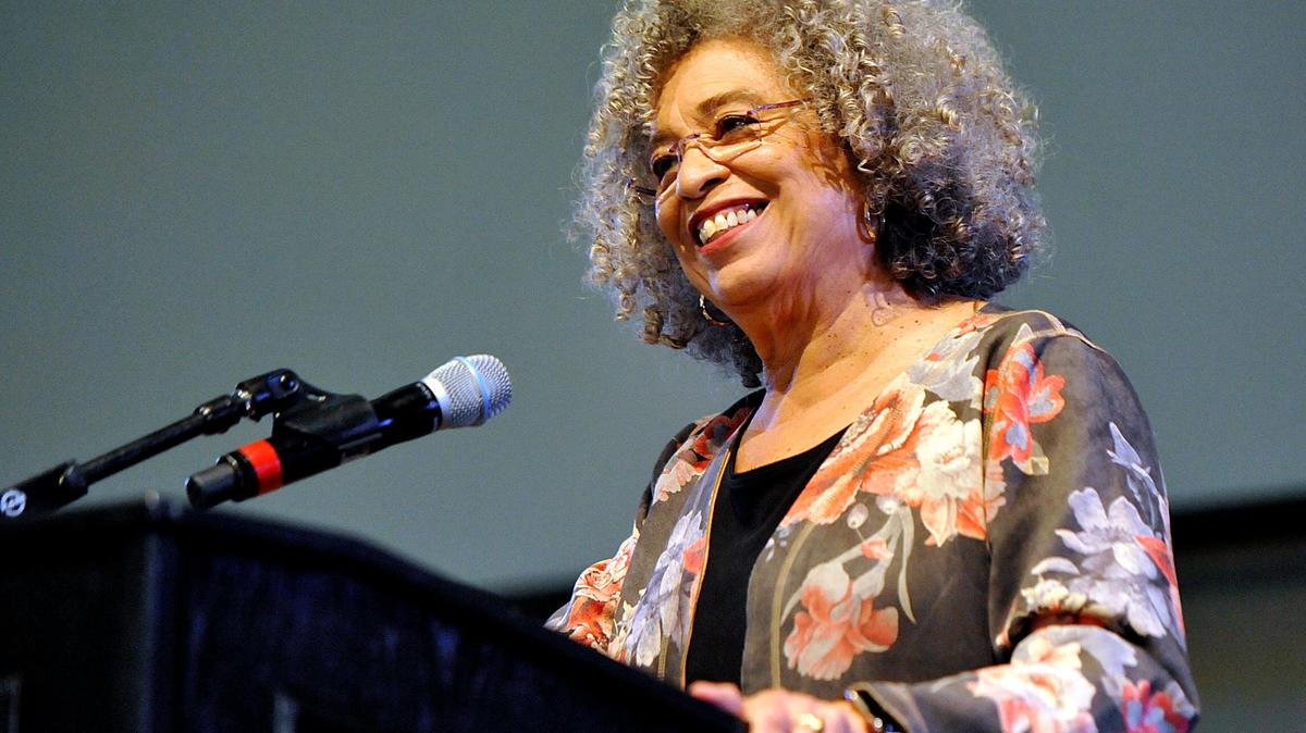 About 700 people from the Cal Poly community and broader region came to hear political and social activist Angela Davis speak at the Change the Status Quo Social Justice Leadership Conference in San Luis Obispo.