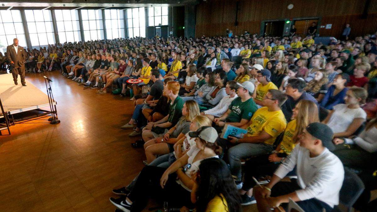 Jamie Patton, associate vice president for diversity and inclusion in Student Affairs, led Cal Poly students in several activities to connect with others and share about who they are Tuesday at Chumash Auditorium in San Luis Obispo, California.