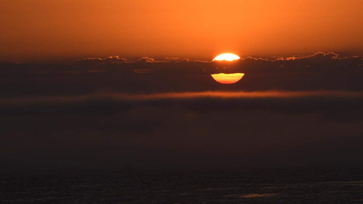 PG&E meteorologist John Lindsey took this photo of the sun setting due west (270 degrees) during the autumnal equinox.