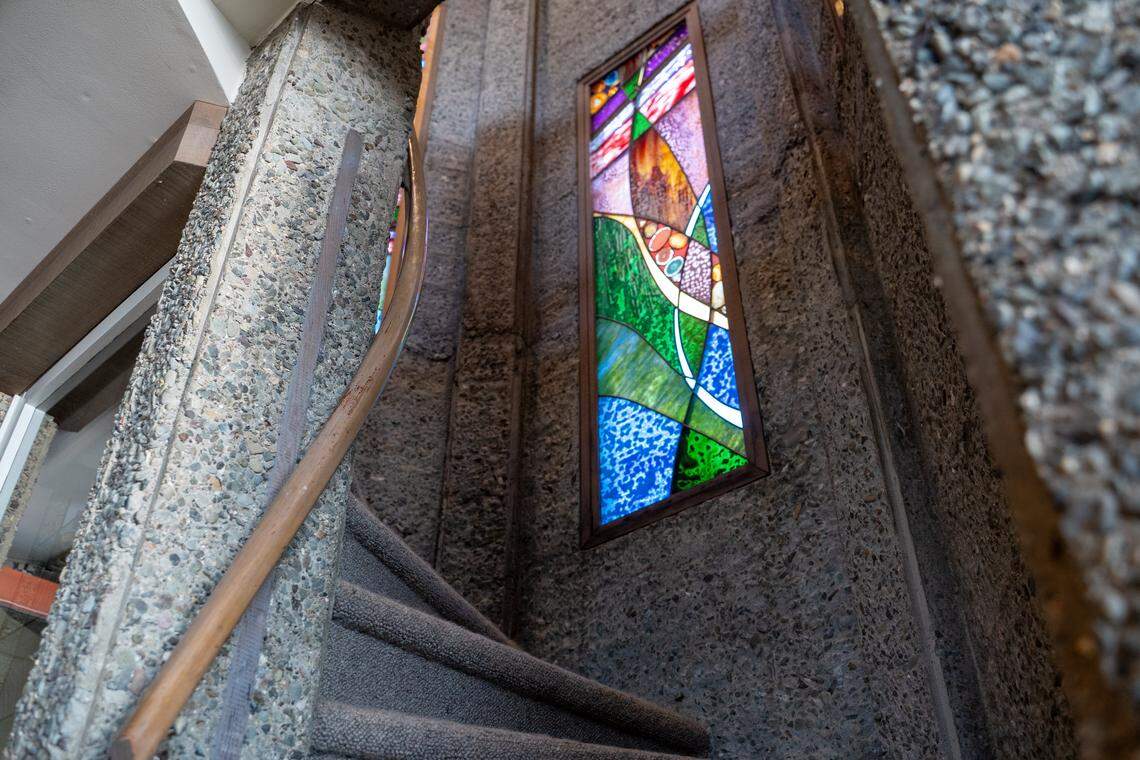 2431 Sherwood Drive will go to market in early February for $3.875 million, pictured here on Friday, Jan. 16, 2026. The home was designed by Warren Leopold, a student of Frank Lloyd Wright and his Organic tradition of architecture.